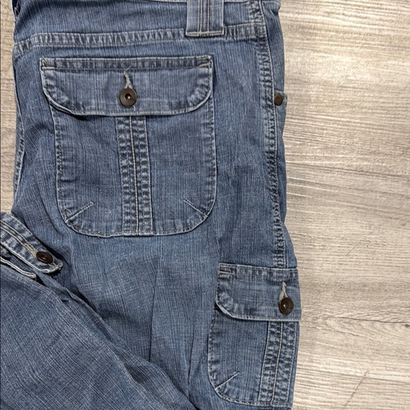 Ladie’s Lee’s Blue Denim Crop Jeans 18w - Picture 2 of 5